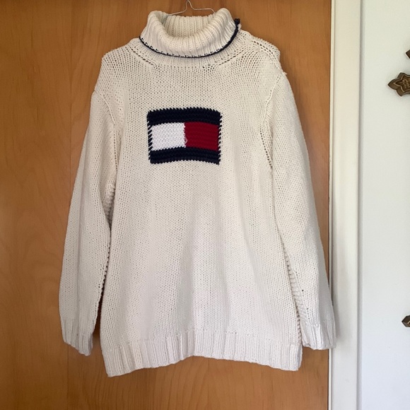 Vintage Tommy Hilfiger hand knit oversized sweater - Picture 4 of 10